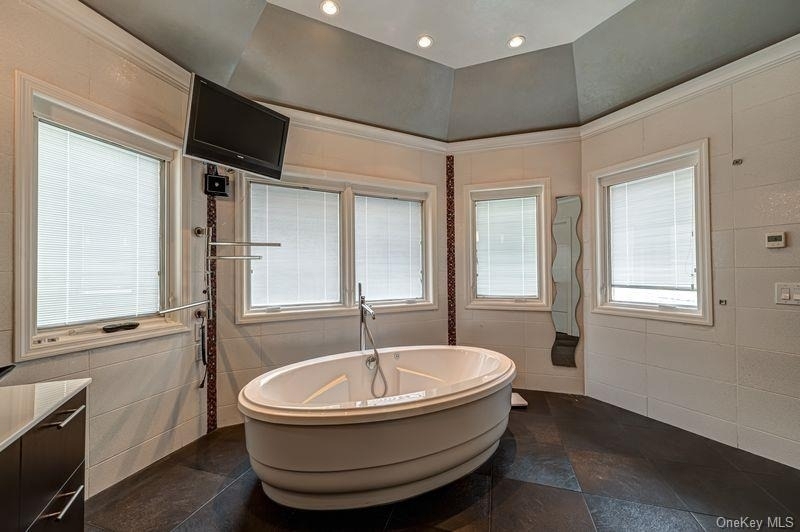 37 Crescent Cove Circle - Photo 37