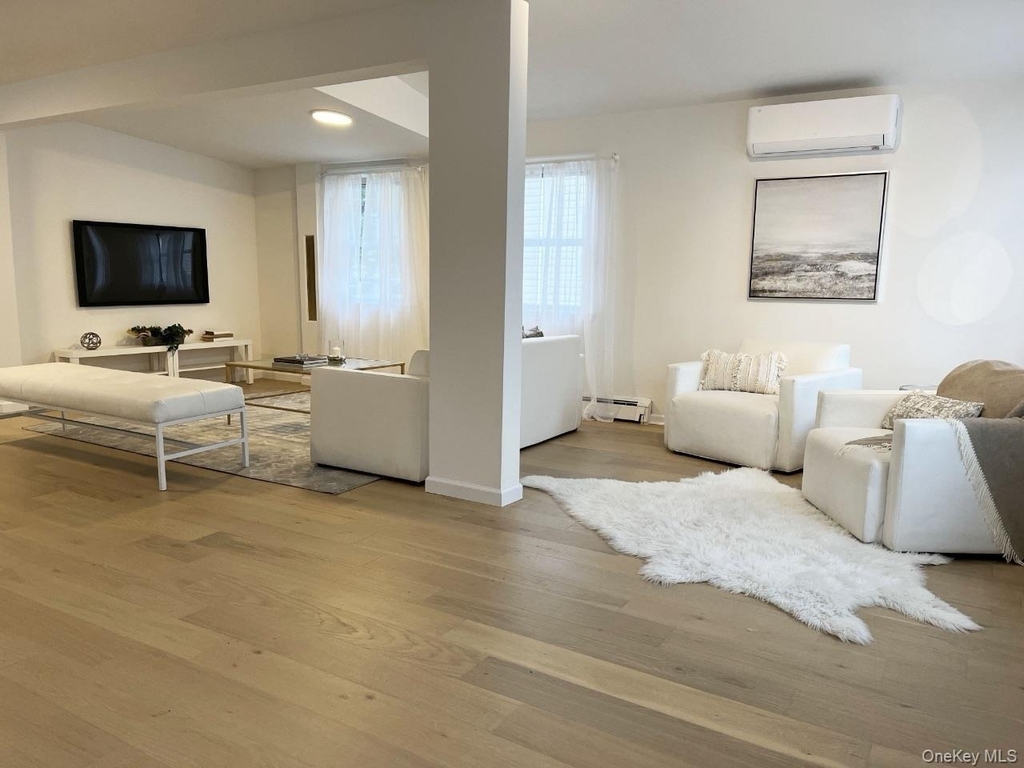 20 Walters Avenue - Photo 5