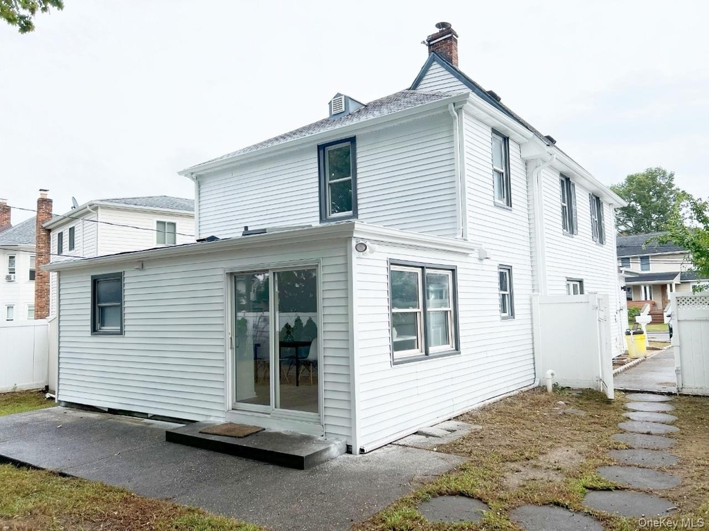 20 Walters Avenue - Photo 7