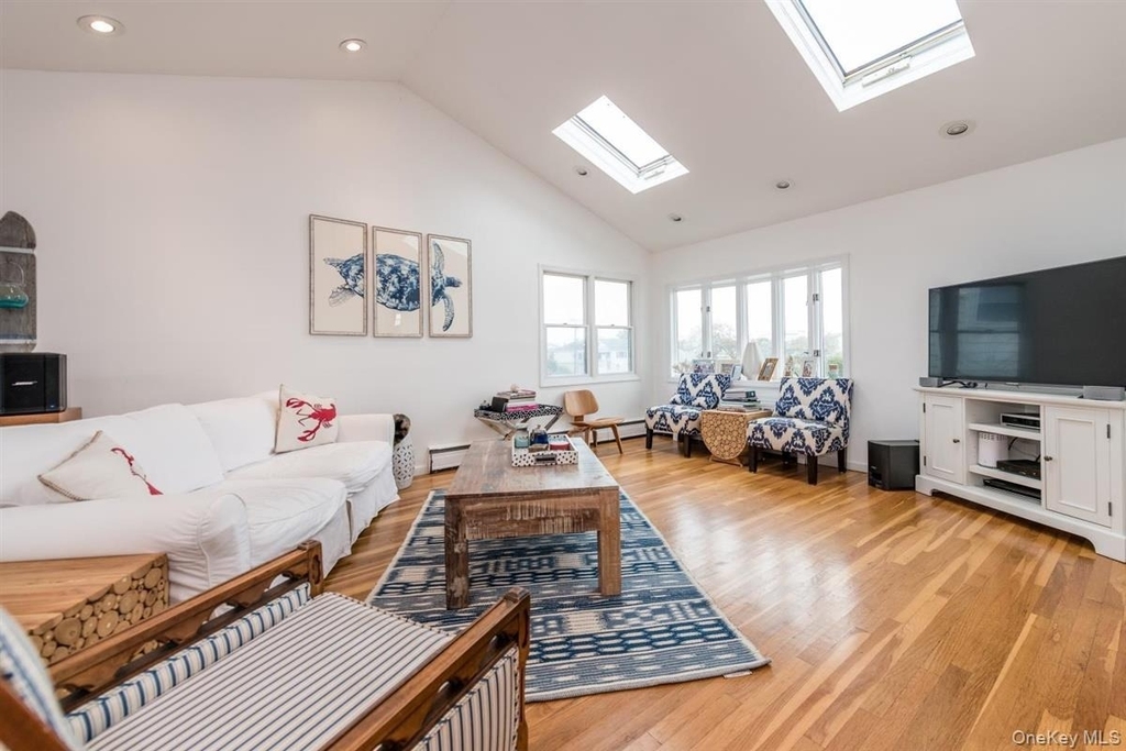 381 Lido Boulevard - Photo 4