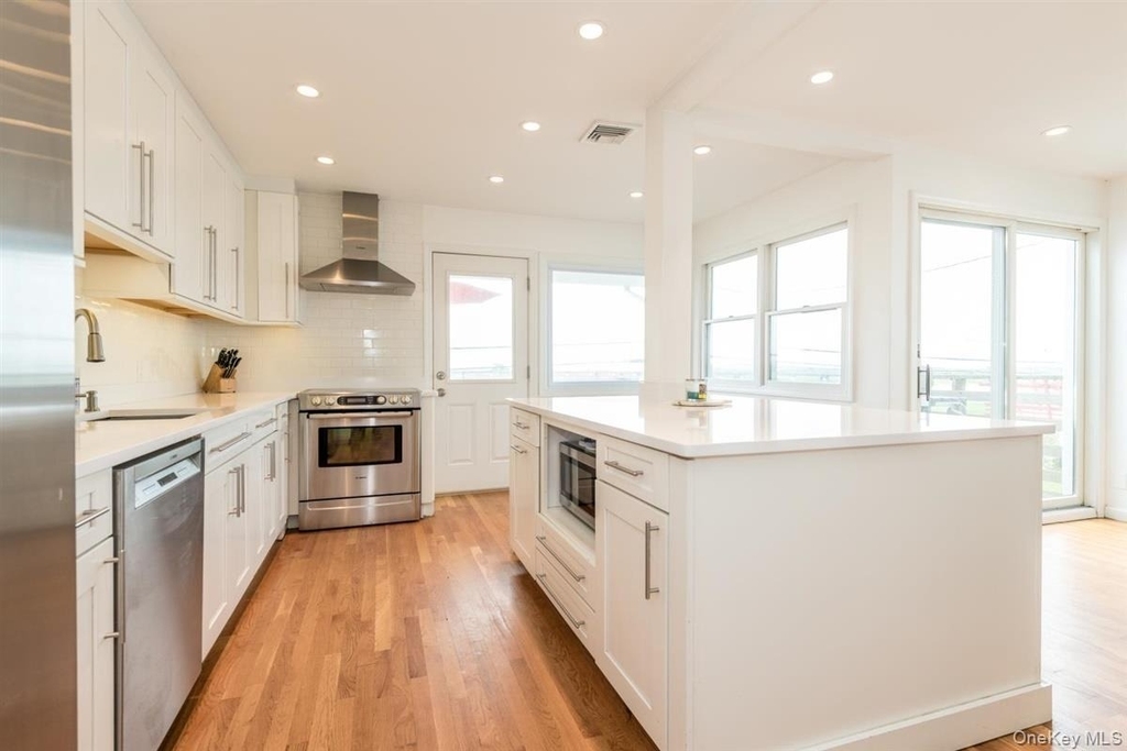 381 Lido Boulevard - Photo 6
