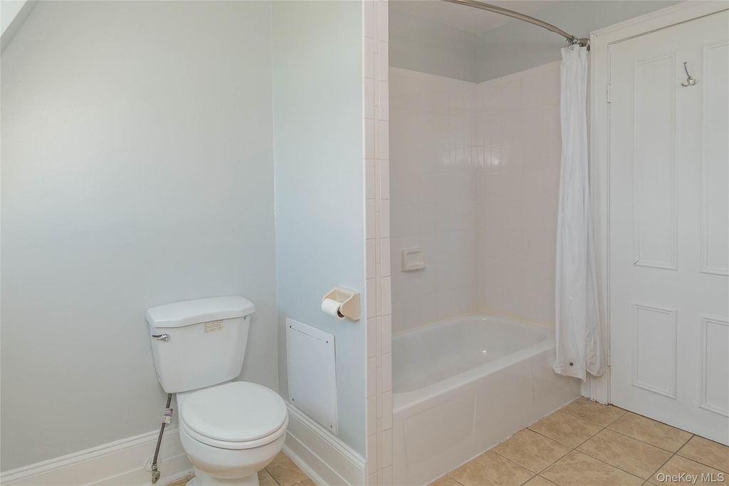 266 Grand Street - Photo 6