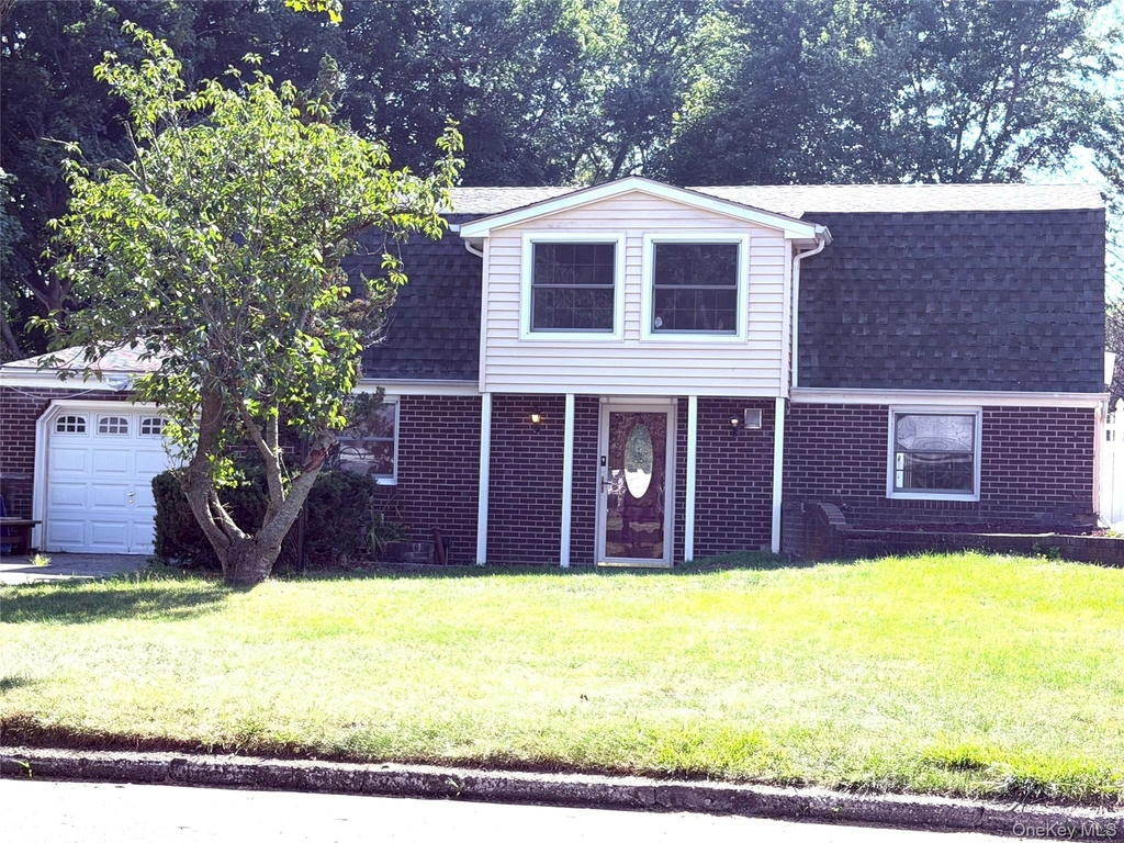 8 College Drive - Photo 0