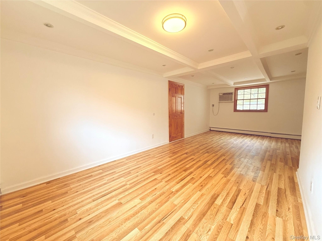 8 College Drive - Photo 4