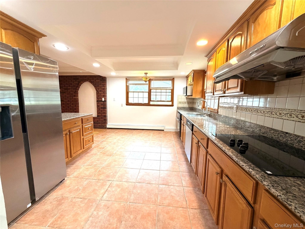 8 College Drive - Photo 2