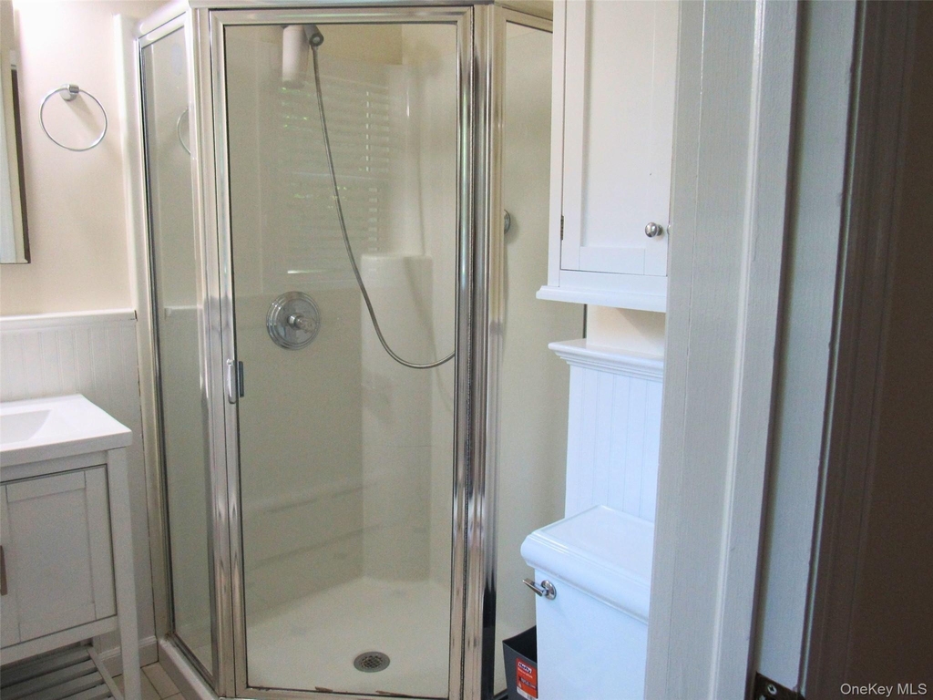 14 Piney Point Avenue - Photo 15