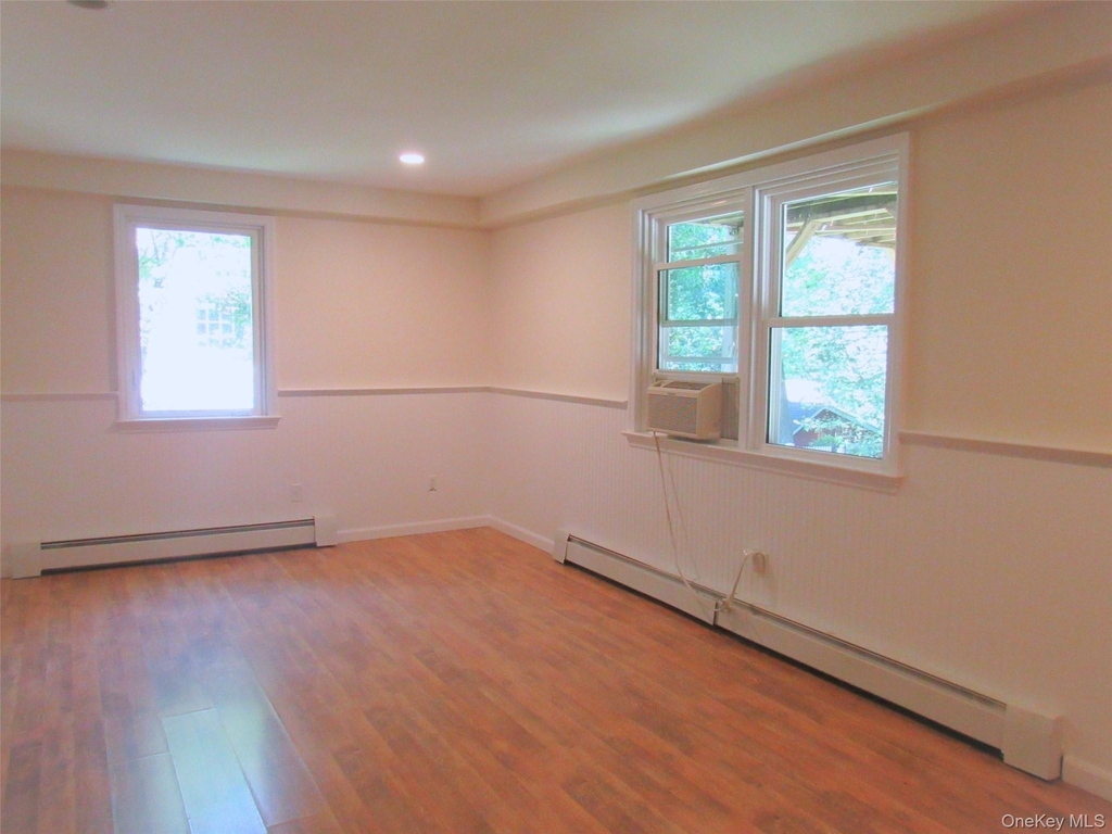 14 Piney Point Avenue - Photo 23