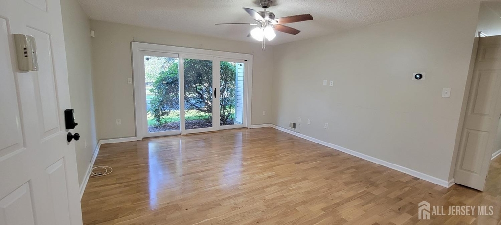 43 Crabapple Lane - Photo 4