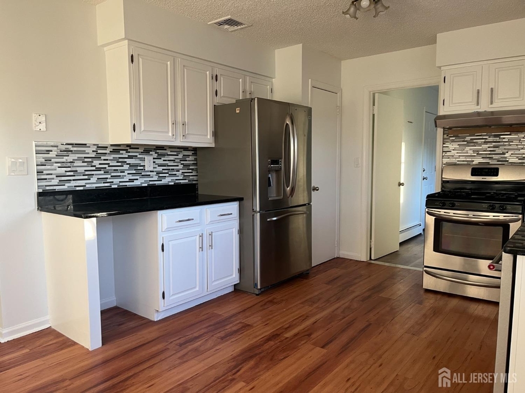 66 Netherwood Circle - Photo 7