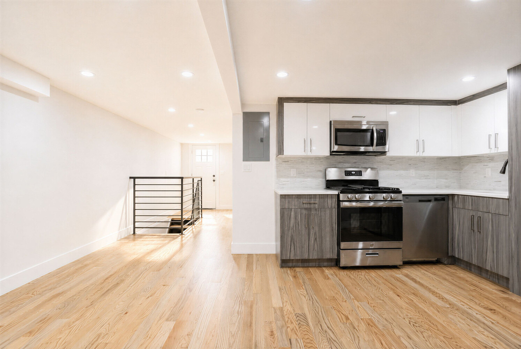171 8th Street - Photo 1