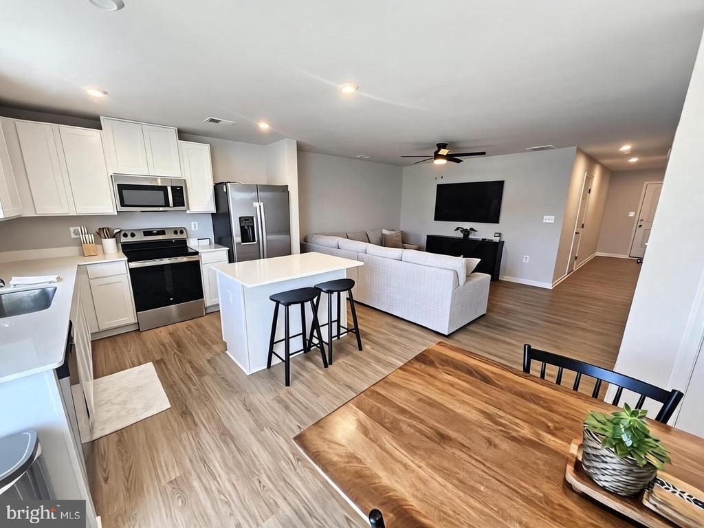 33 Apollo Road - Photo 4