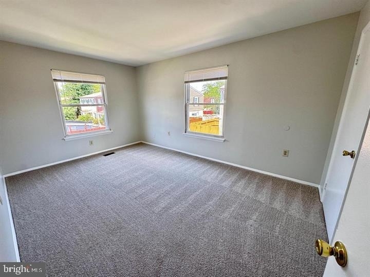 77 Hancock Place Ne - Photo 4