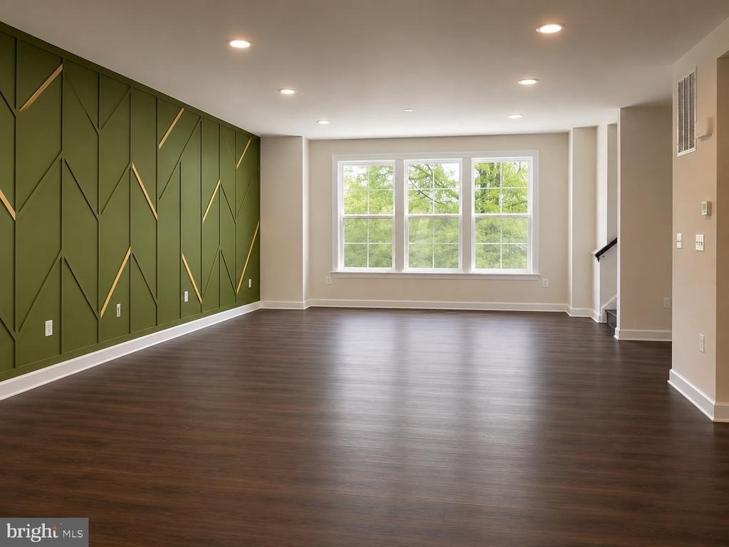 4118 Elmwood Street - Photo 3