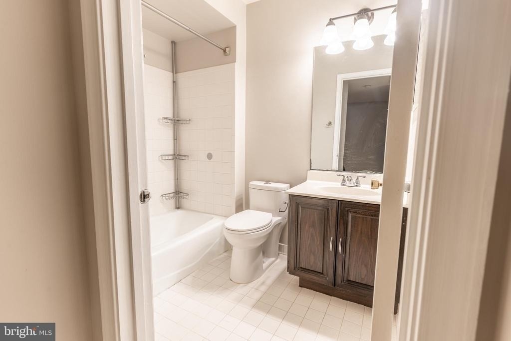 8020 Bethelen Woods Lane - Photo 19