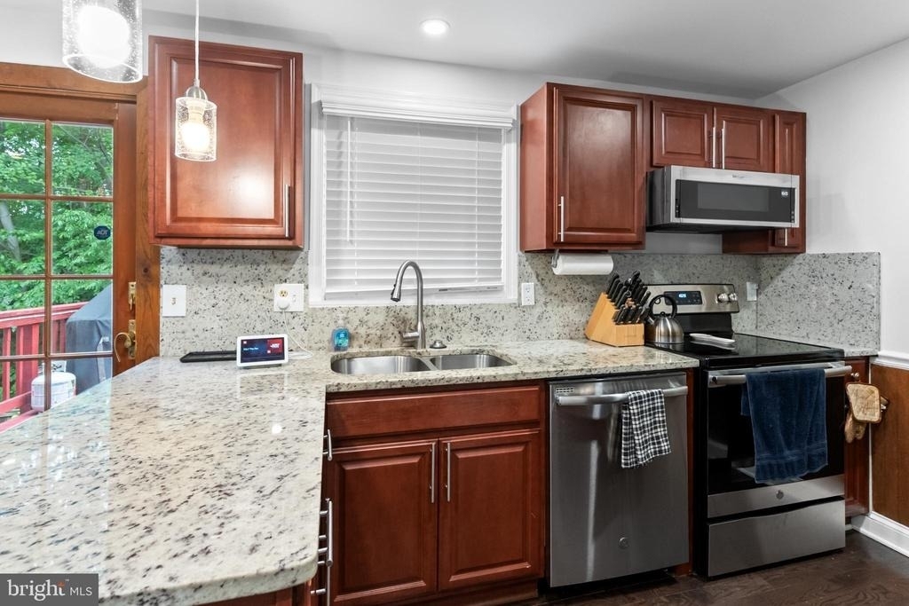 8113 Loving Forest Court - Photo 17