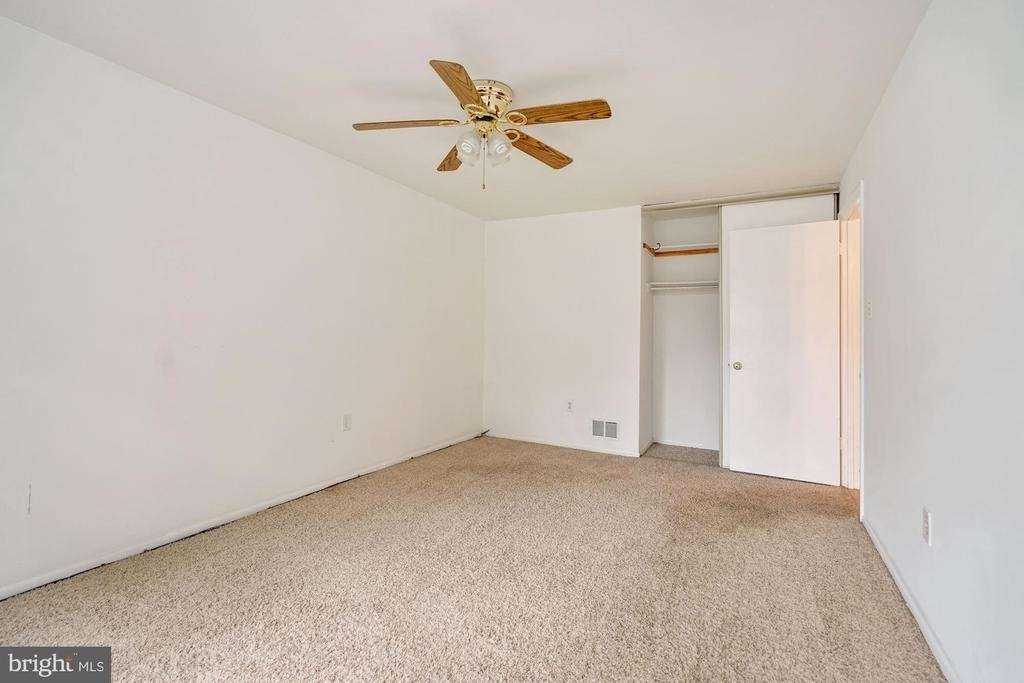 6060 Hollow Knoll Court - Photo 18