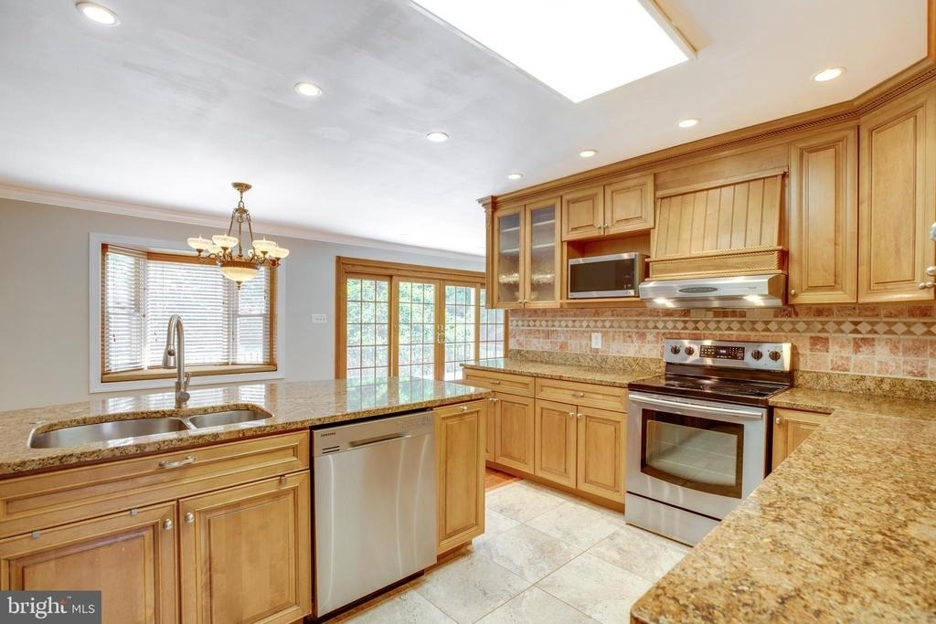 3909 Pineland Street - Photo 29