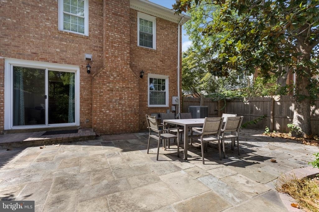 5267 Leestone Court - Photo 18