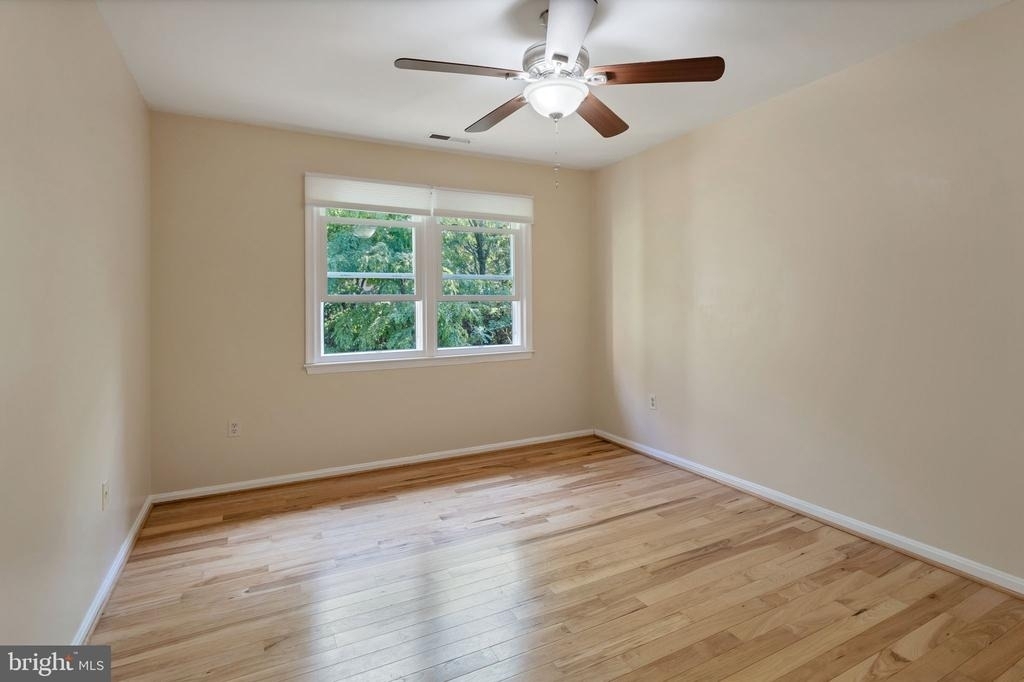 6414 Seven Oaks Court - Photo 9