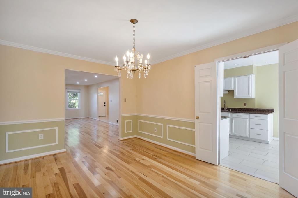 6414 Seven Oaks Court - Photo 3