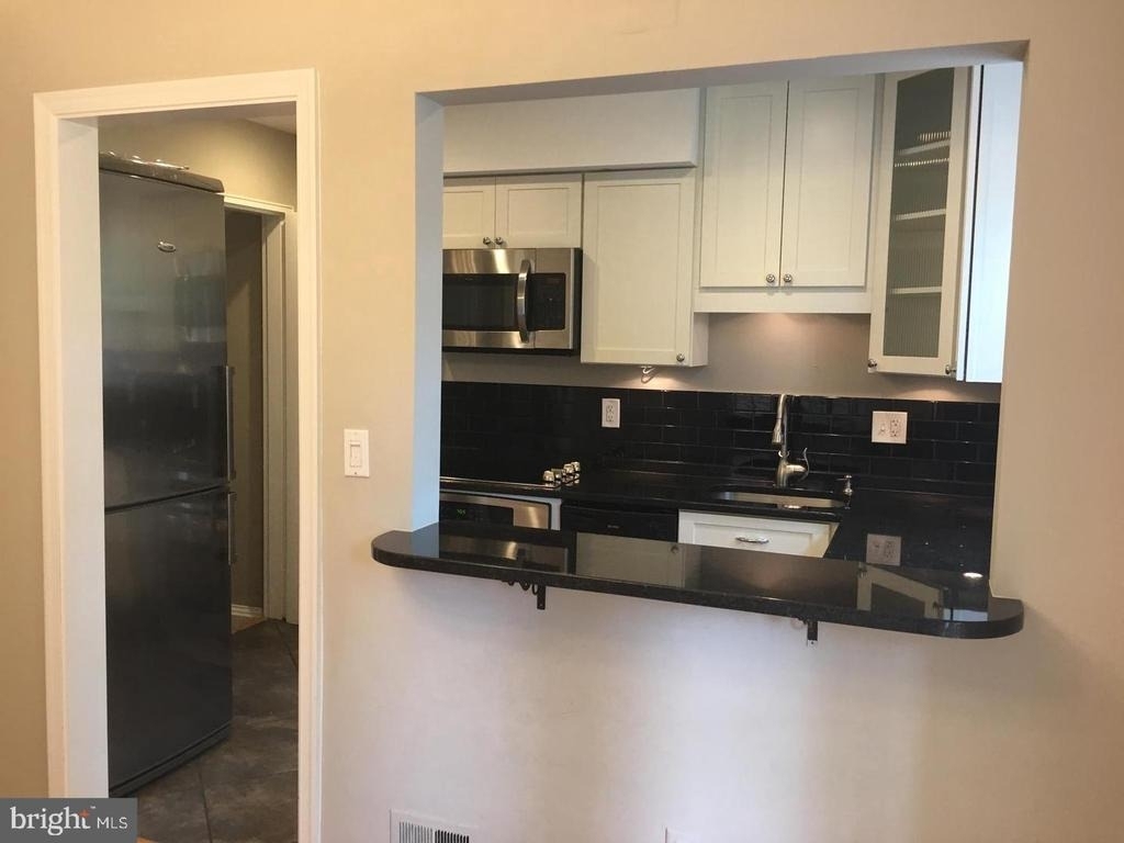 21 E Myrtle Street - Photo 5