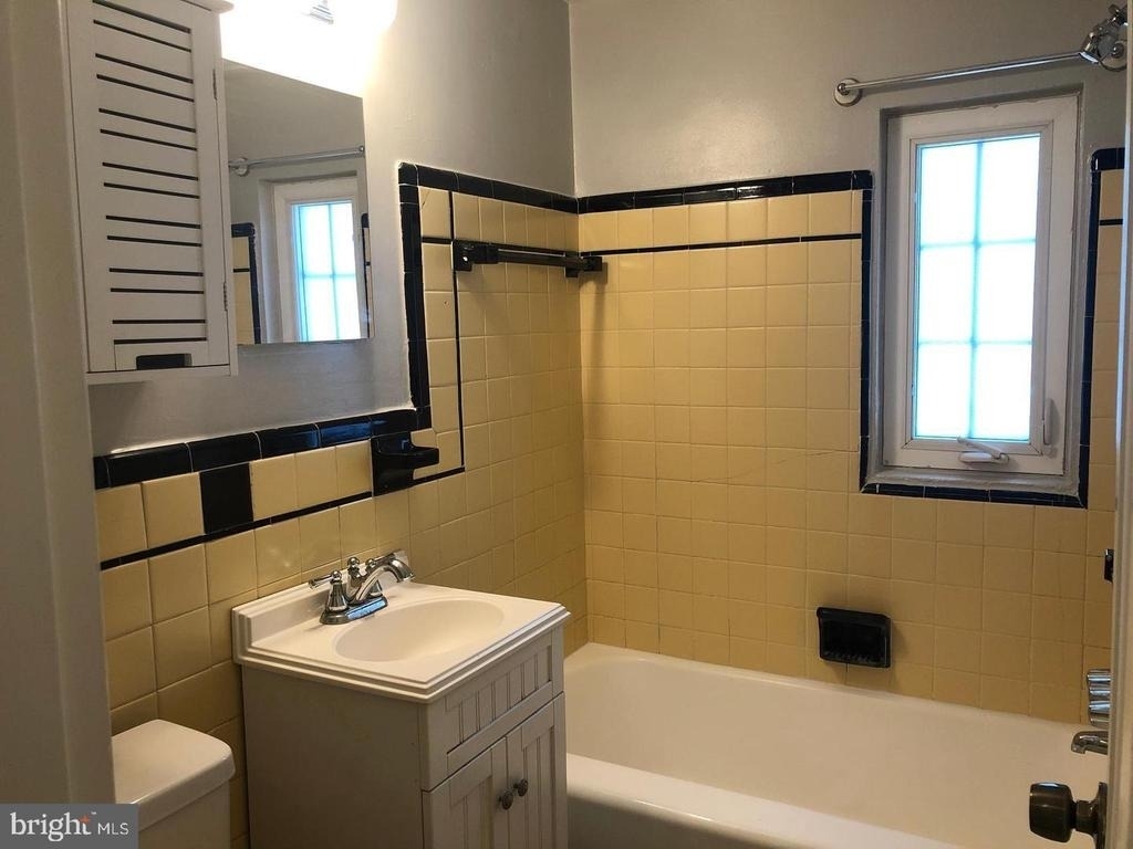 21 E Myrtle Street - Photo 18