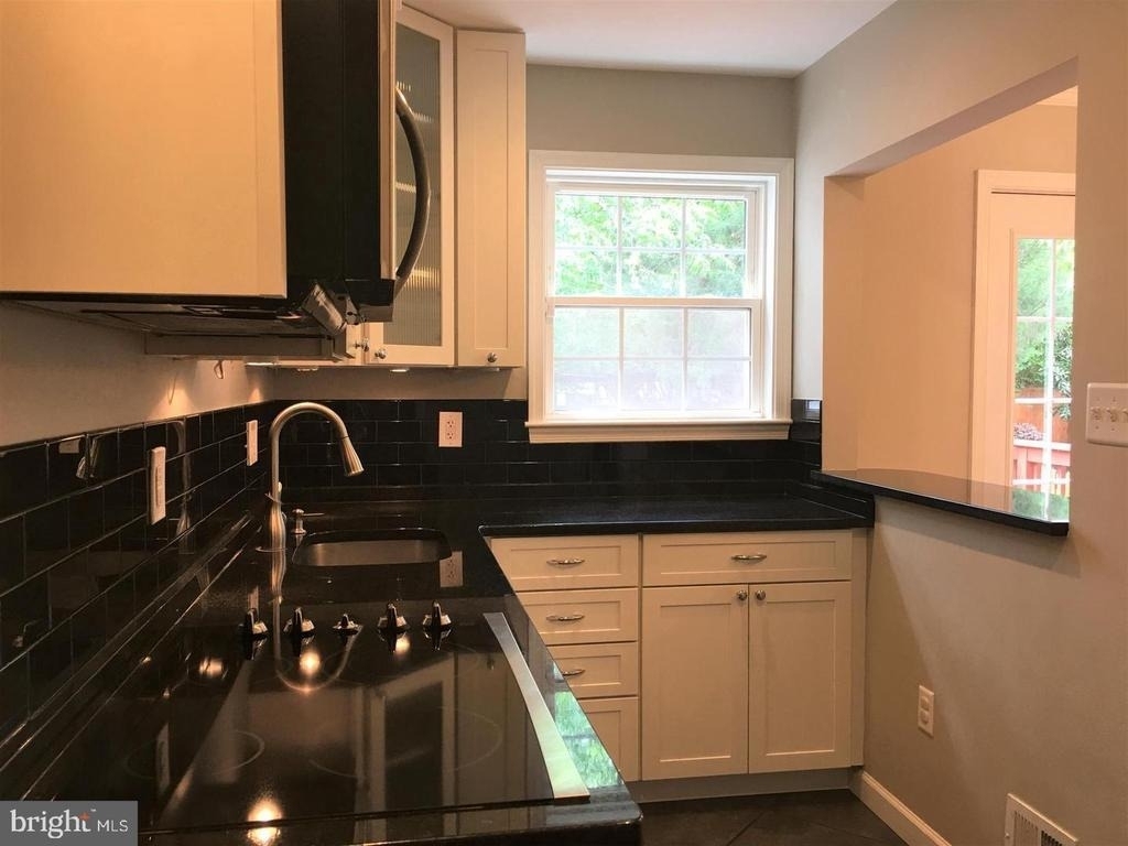 21 E Myrtle Street - Photo 7