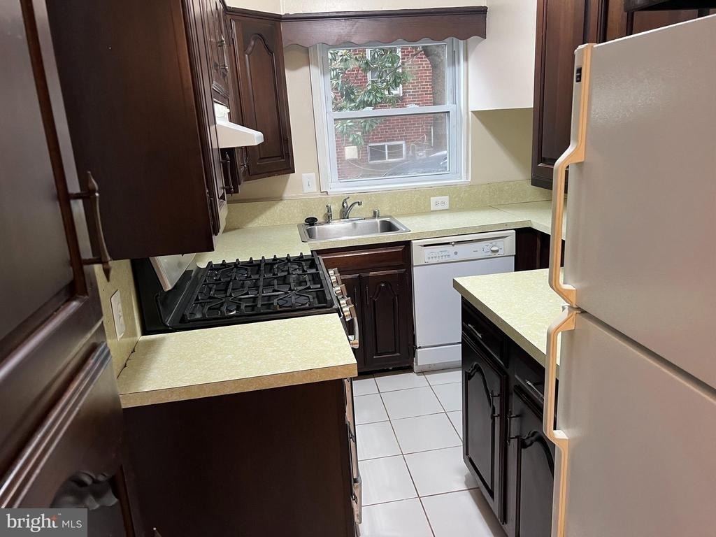 933 N Cleveland Street - Photo 7
