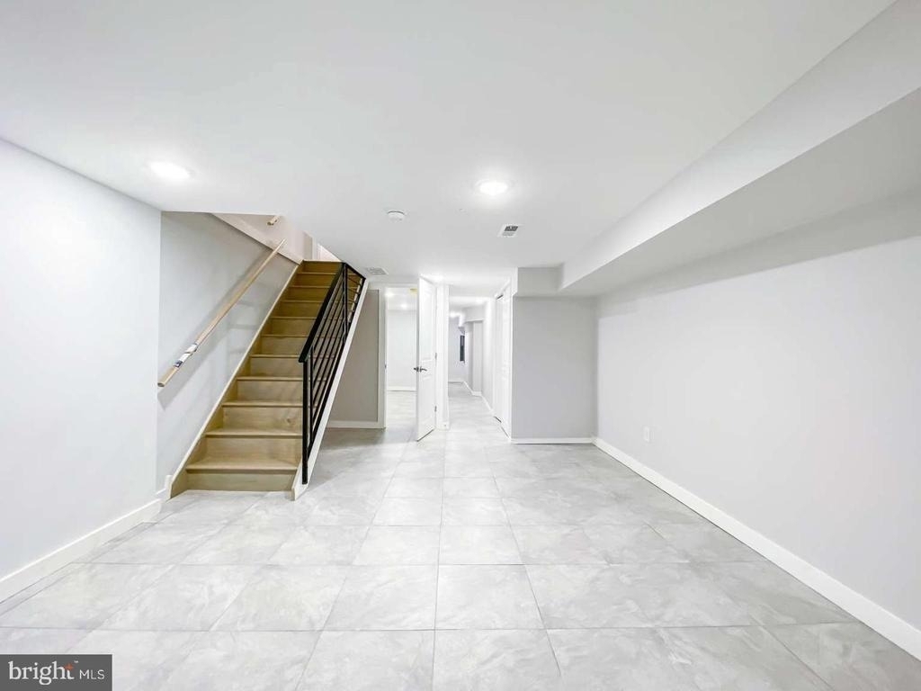 3226 Page Street - Photo 10
