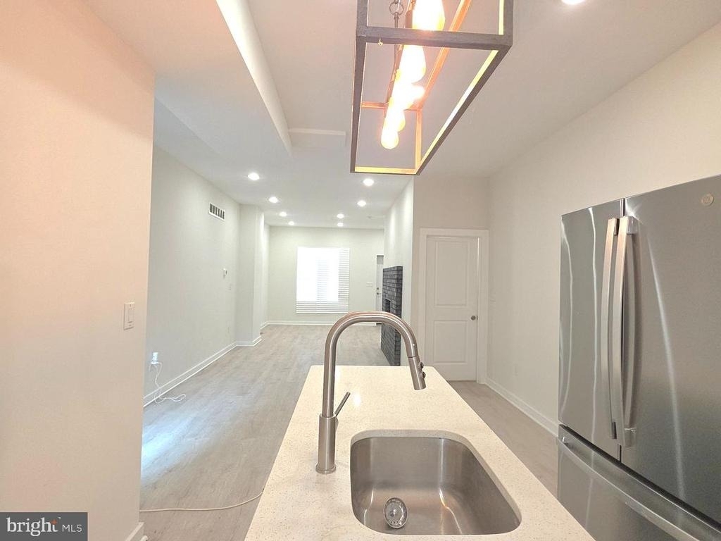 3226 Page Street - Photo 3