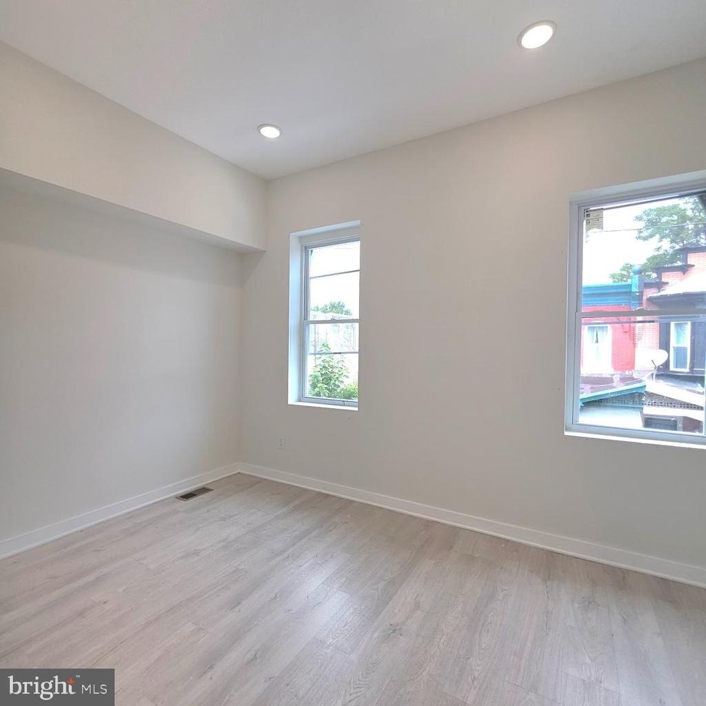 3226 Page Street - Photo 9