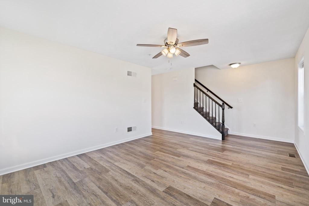 907 Setting Sun Ln - Photo 9