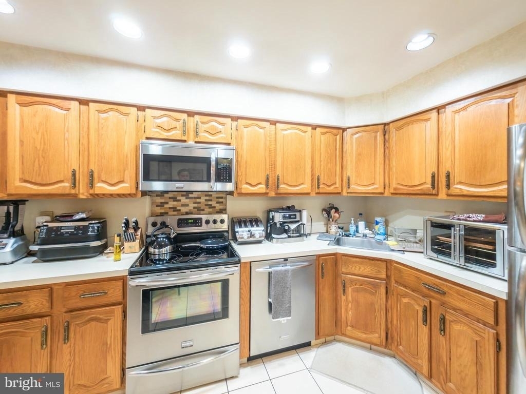 6 Patrick Henry Court - Photo 11