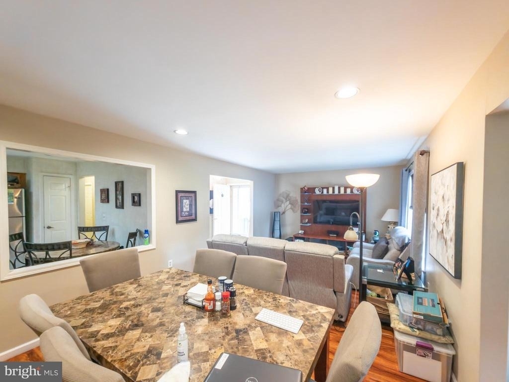 6 Patrick Henry Court - Photo 7