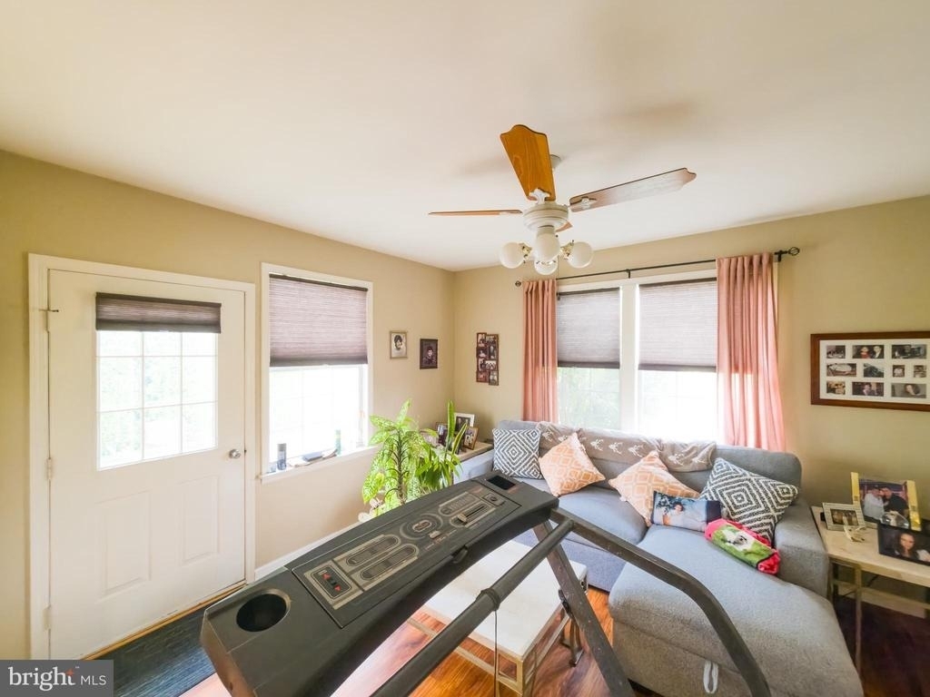 6 Patrick Henry Court - Photo 9