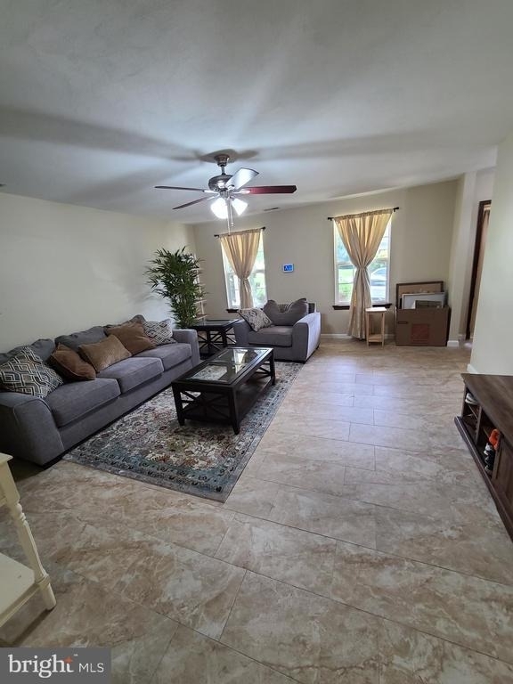 1105 Jonathan Lane - Photo 3
