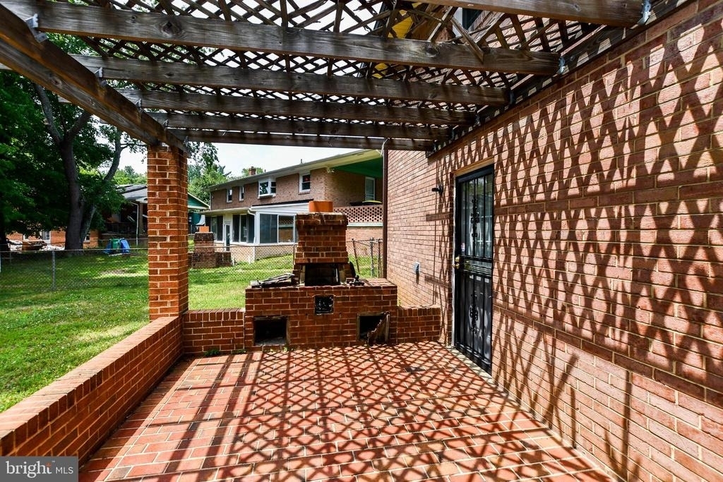 6703 Groveton Drive - Photo 6