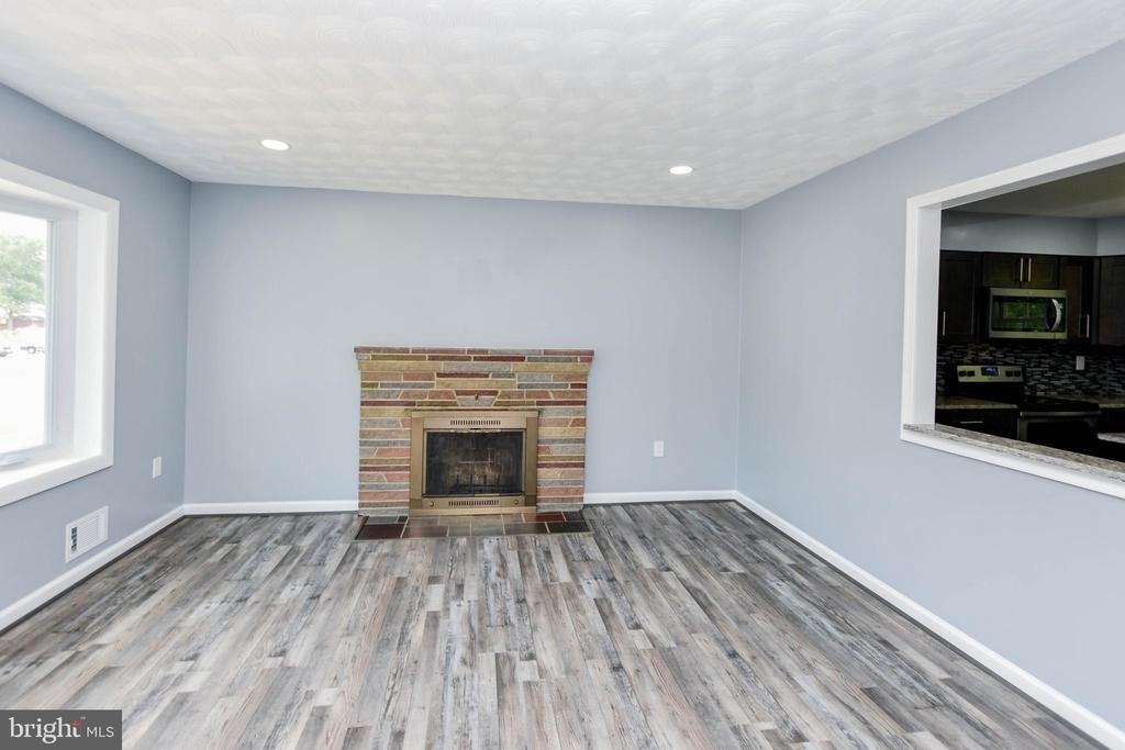 6703 Groveton Drive - Photo 11
