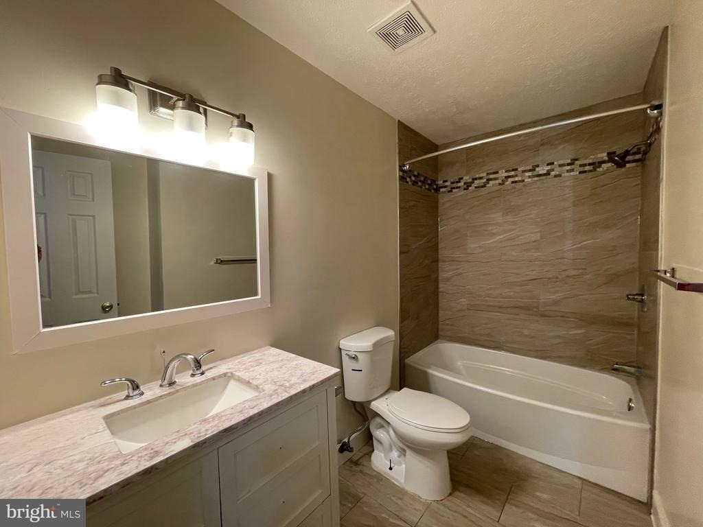 7233 Mill Creek Court - Photo 5