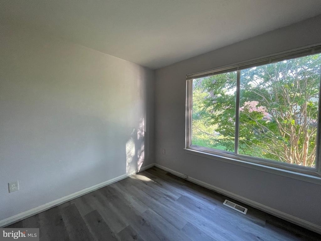 7233 Mill Creek Court - Photo 9