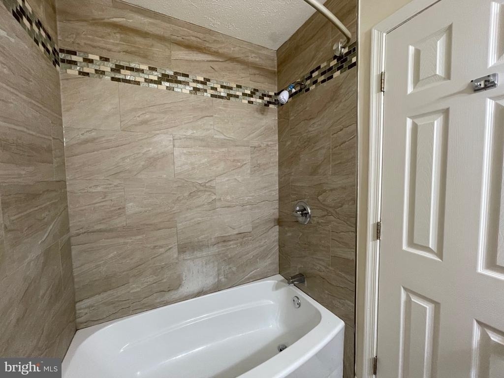 7233 Mill Creek Court - Photo 11