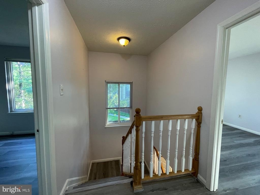 7233 Mill Creek Court - Photo 7