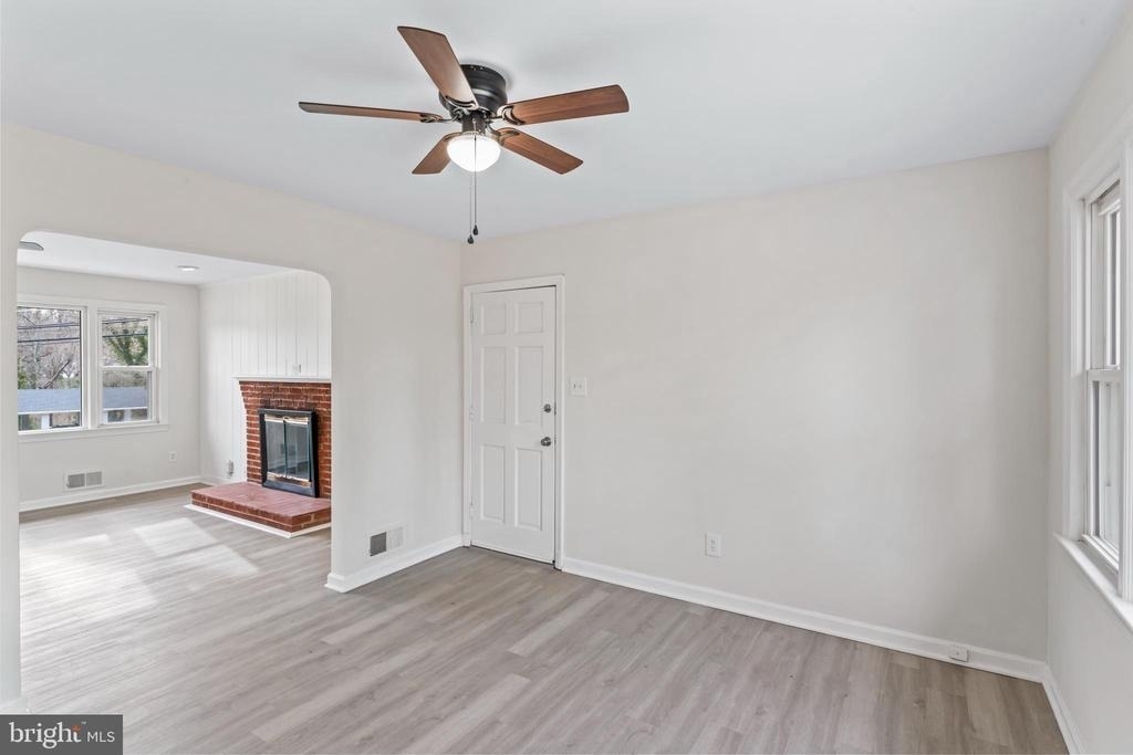 4502 Henderson Road - Photo 10