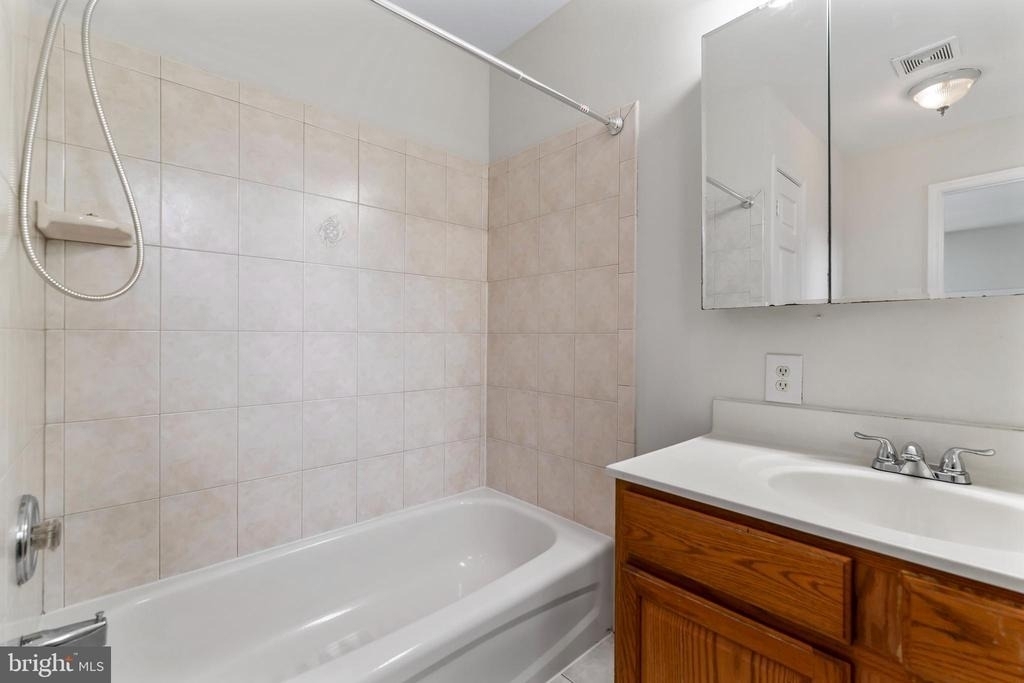 4502 Henderson Road - Photo 26
