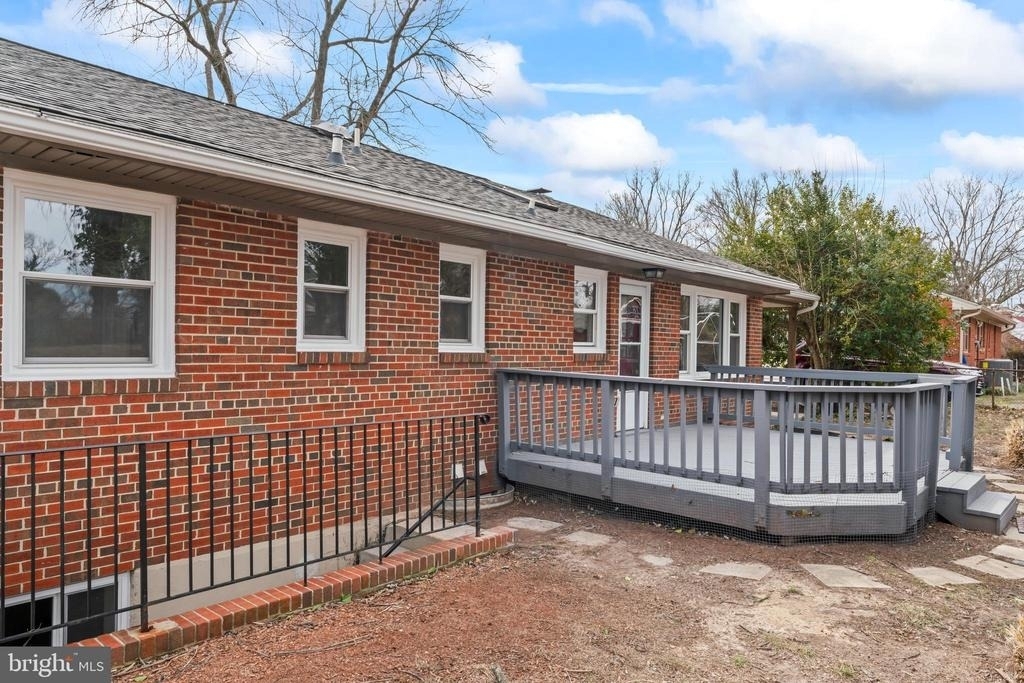 4502 Henderson Road - Photo 55