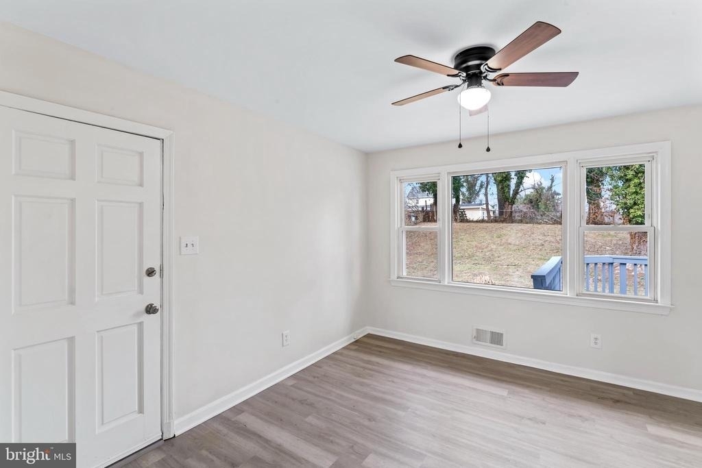 4502 Henderson Road - Photo 9