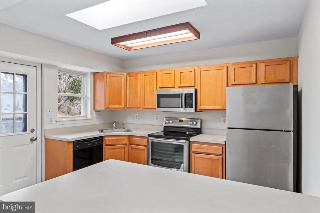 4502 Henderson Road - Photo 15