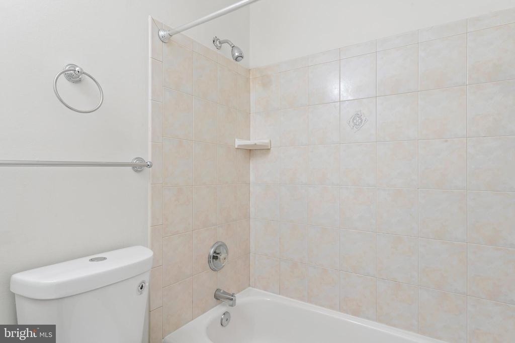 4502 Henderson Road - Photo 20