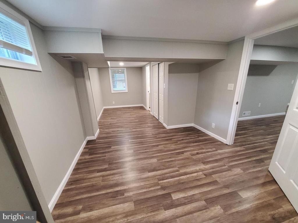 4306 Knowles Avenue - Photo 8