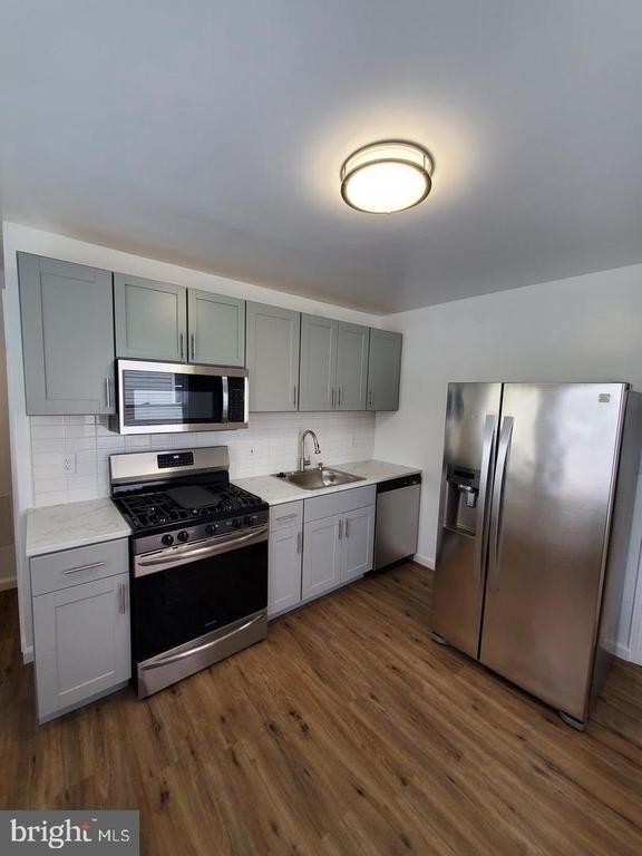 4306 Knowles Avenue - Photo 2